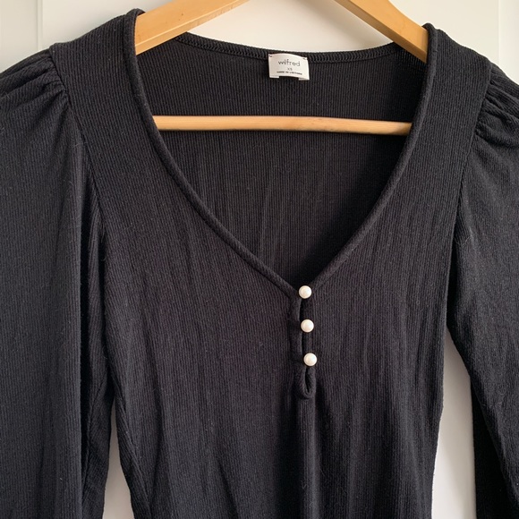 Aritzia Wilfred pearl bodysuit - Picture 3 of 4